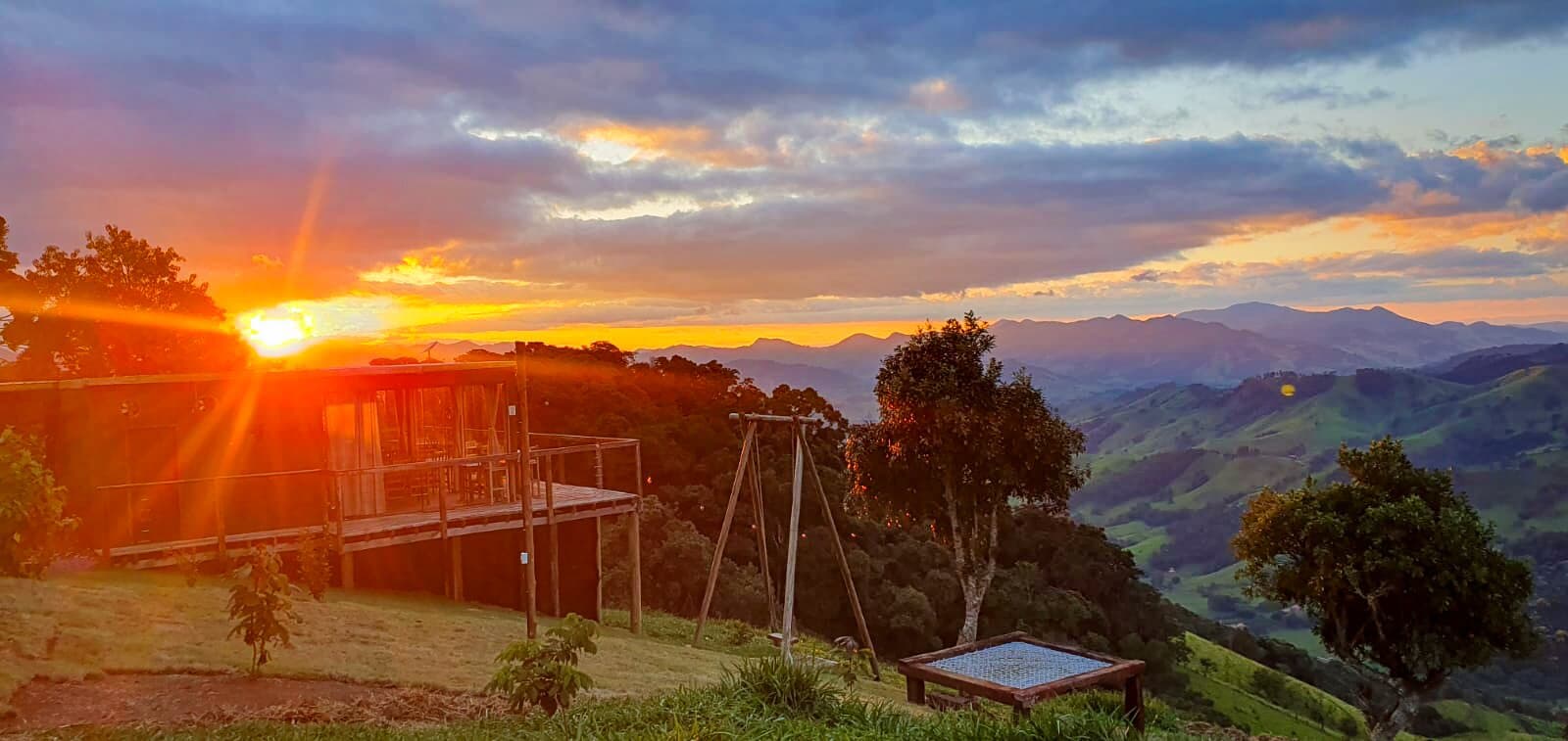 Montanha Bela Vista (Pizzaria Deghust) — São Bento do Sapucaí/SP