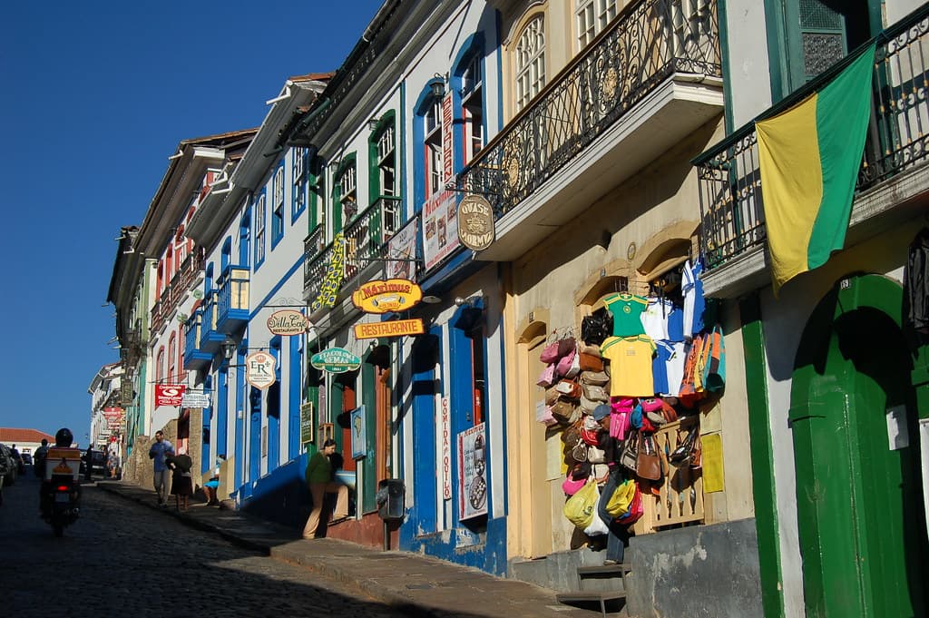 Estrada Real de moto: roteiro por Ouro Preto, Tiradentes e São João del-Rei