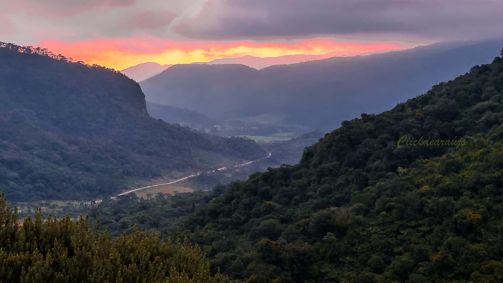 Viajar de moto no frio: como se proteger e não passar perrengue na serra