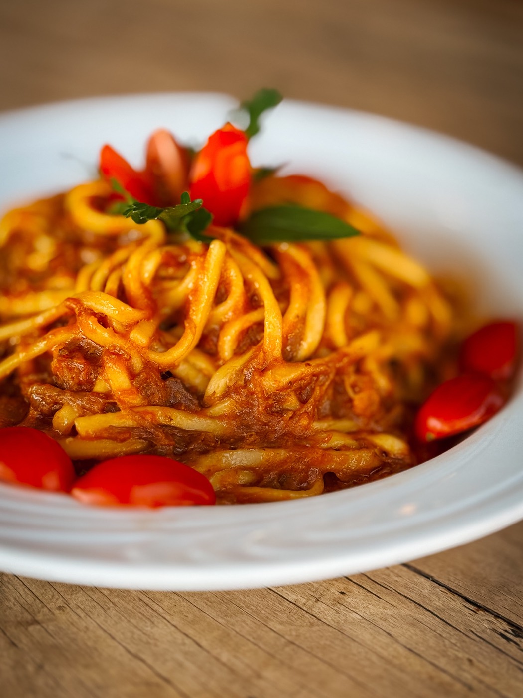 Prato servido na área gastronômica do Motosul
